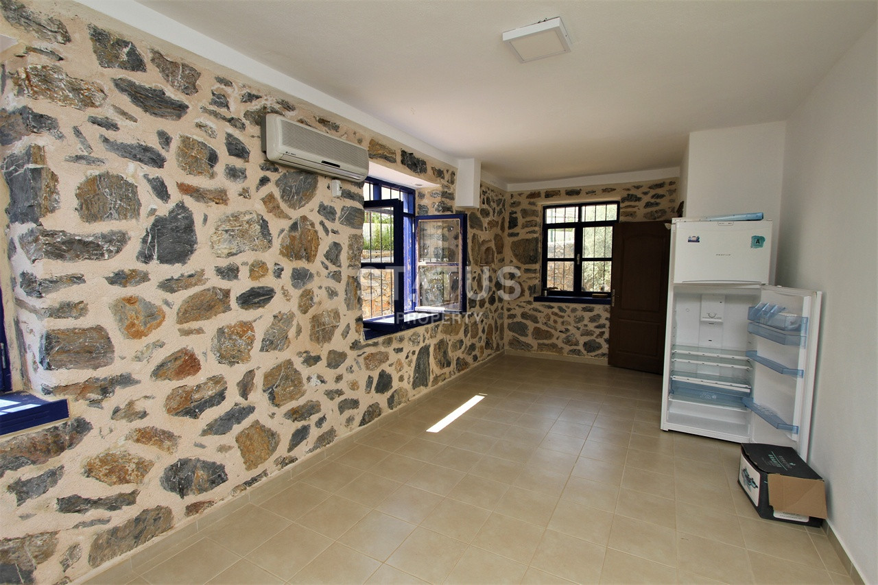 Земельный участок с большим домом и теплицей в Ходжалар, Алания. фото 16