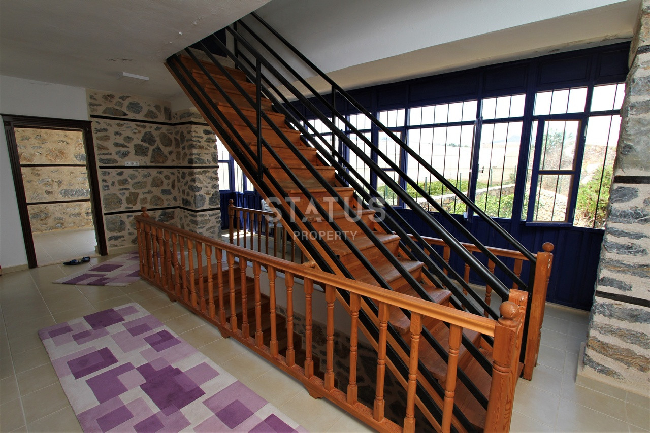 Земельный участок с большим домом и теплицей в Ходжалар, Алания. фото 17