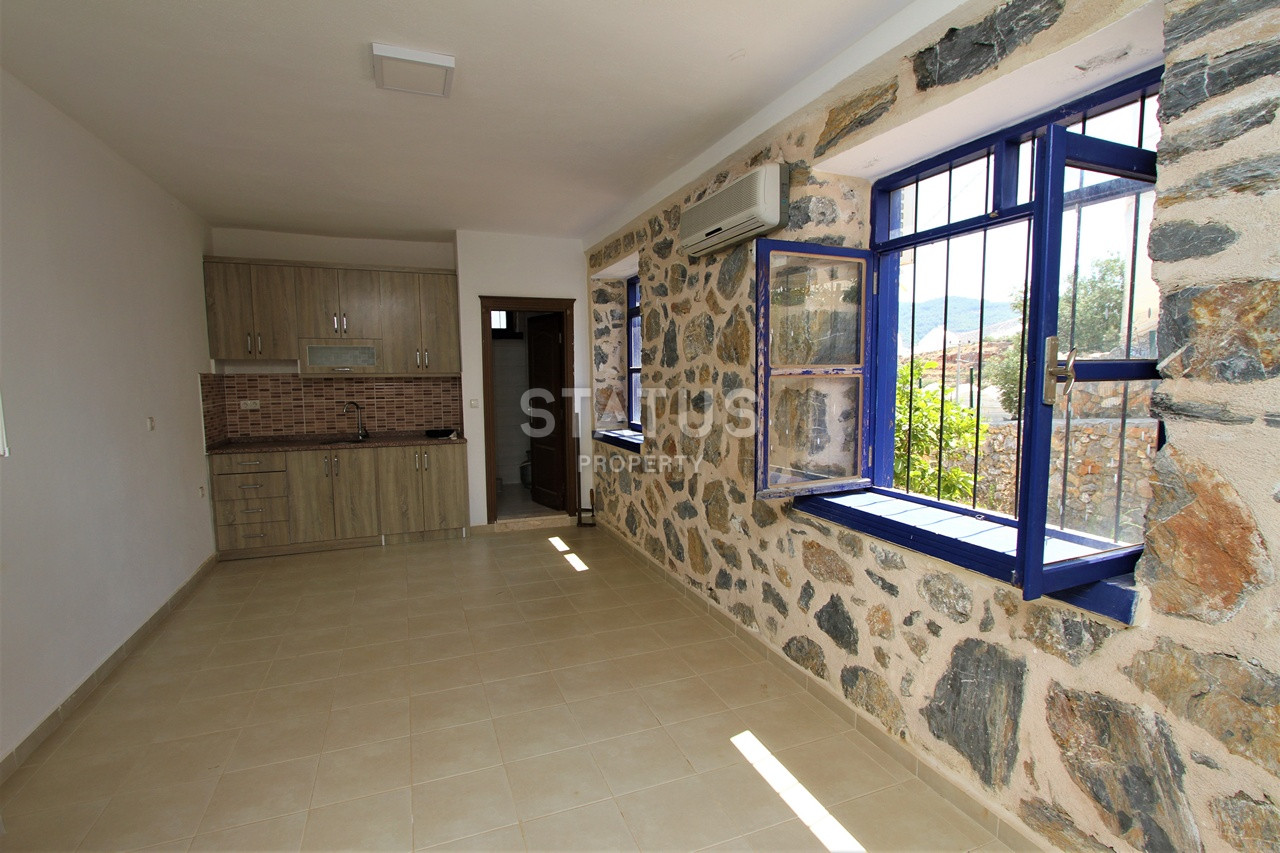 Земельный участок с большим домом и теплицей в Ходжалар, Алания. фото 18