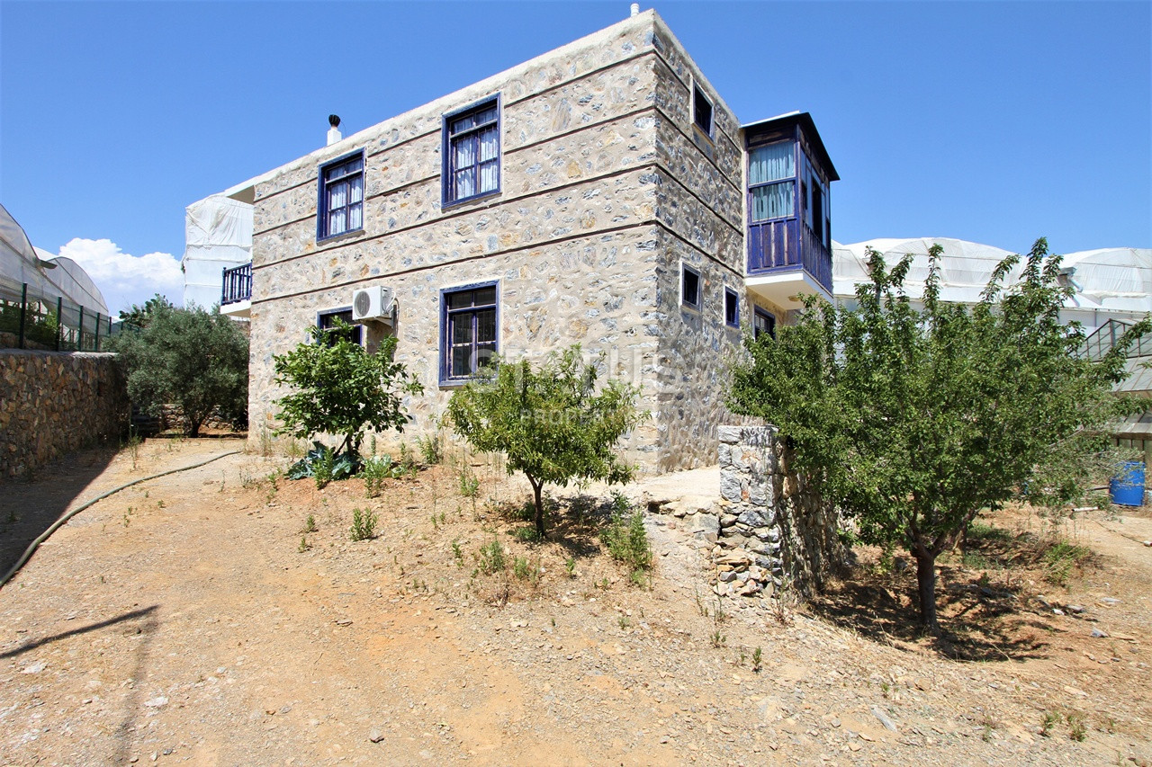 Земельный участок с большим домом и теплицей в Ходжалар, Алания. фото 23