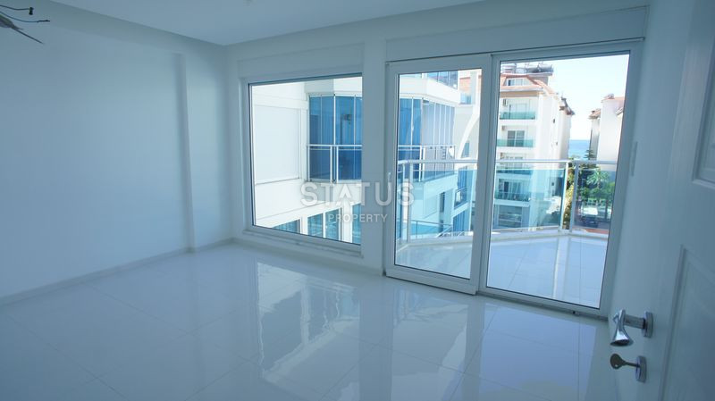 Duplex apartment 2+1 with sea views in Kestel, 108 m2. фото 6