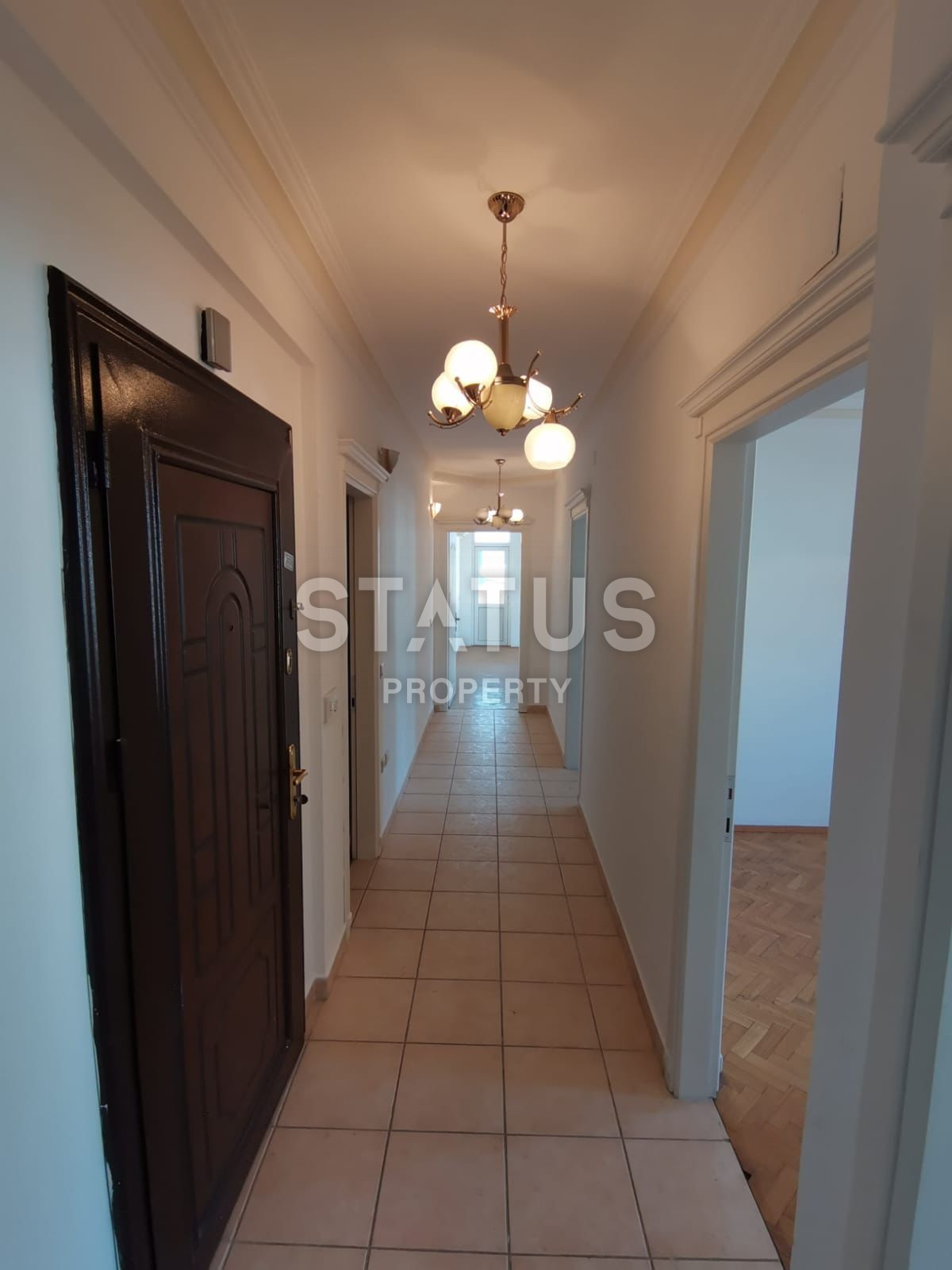 Large duplex in the center of Alanya at a very low price, views of the mountains and the fortress, 280m2 фото 12