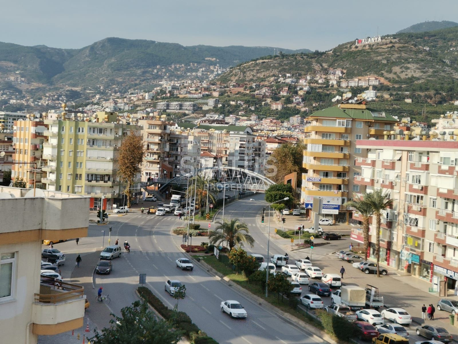 Large duplex in the center of Alanya at a very low price, views of the mountains and the fortress, 280m2 фото 14