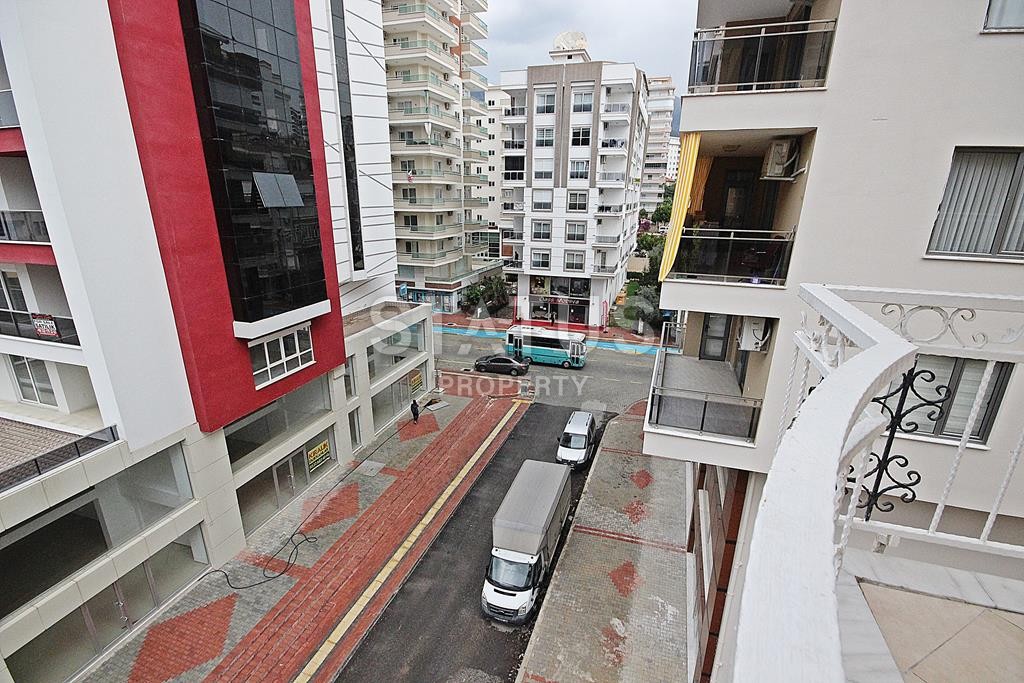 Отличные трехкомнатные апартаменты с мебелью и бытовой техникой в районе Махмутлар, 125 кв.м. фото 22