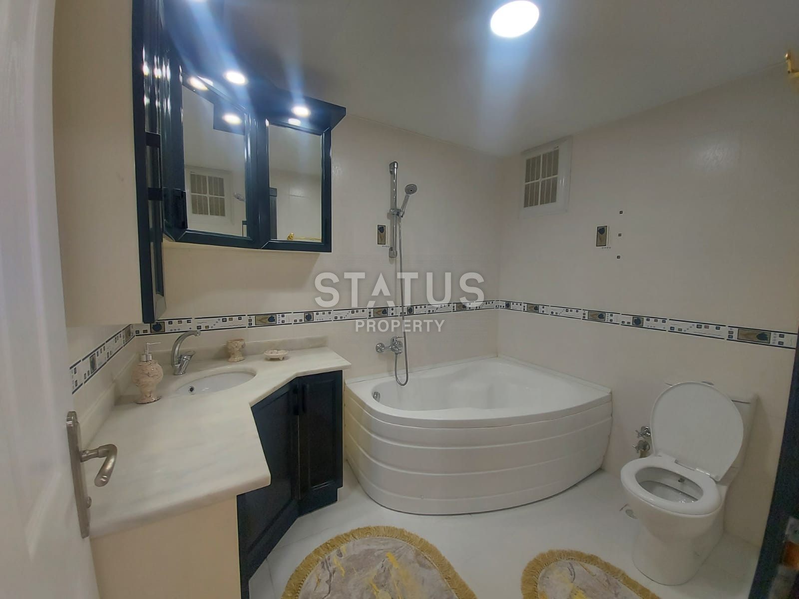 Three-room apartment with furniture in Mahmutlar, 125 m2 фото 11