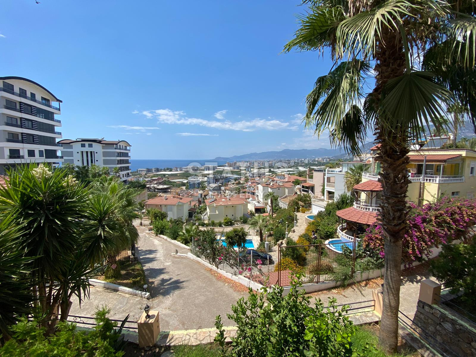 Двухуровневые апартаменты 2+1 с панорамой на море 120 м2 в Каргыджаке. Супер-цена! фото 3