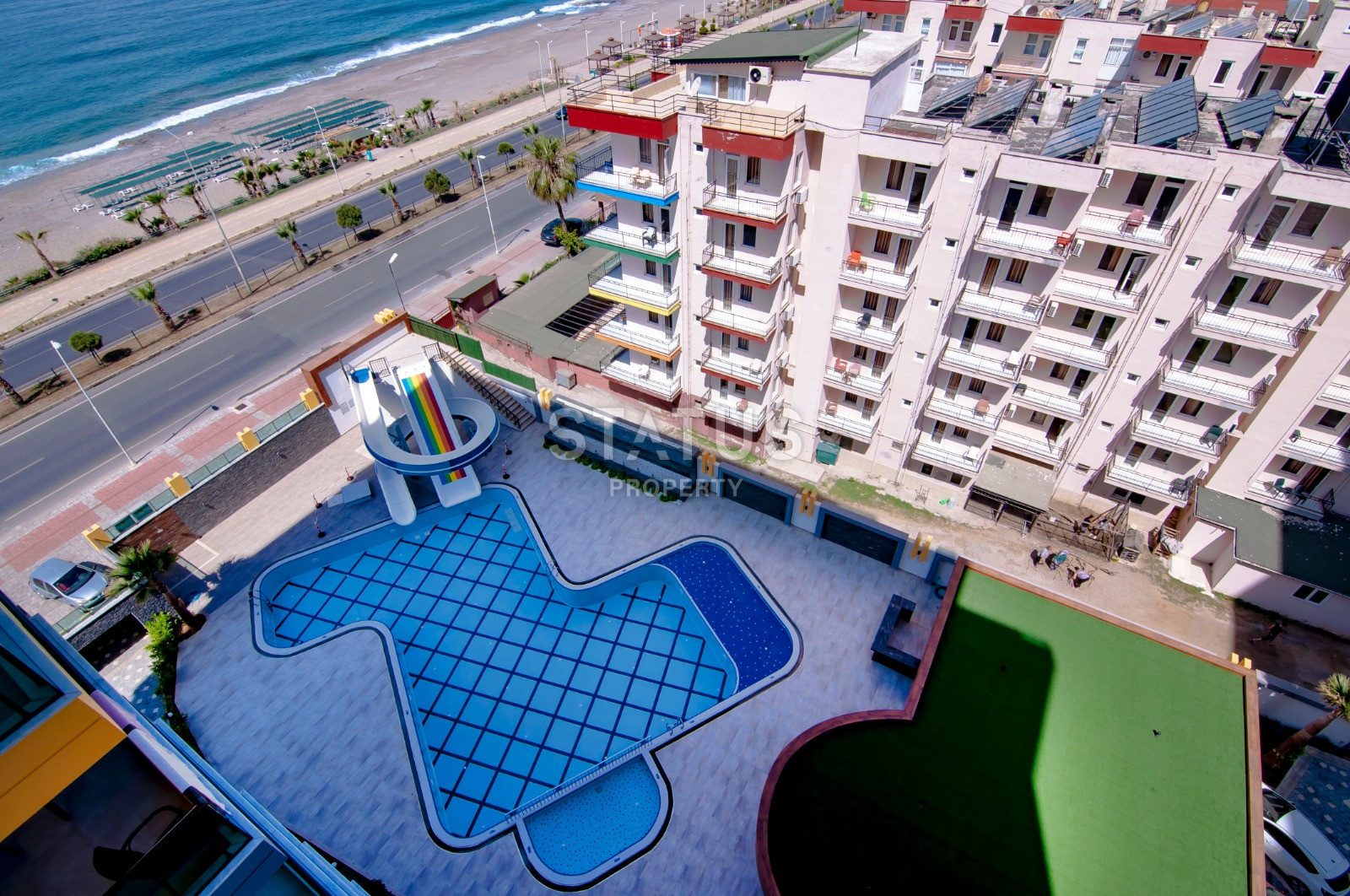 Apartment 2+1 20 meters from the sea in Mahmutlar, 85 sq.m. фото 17