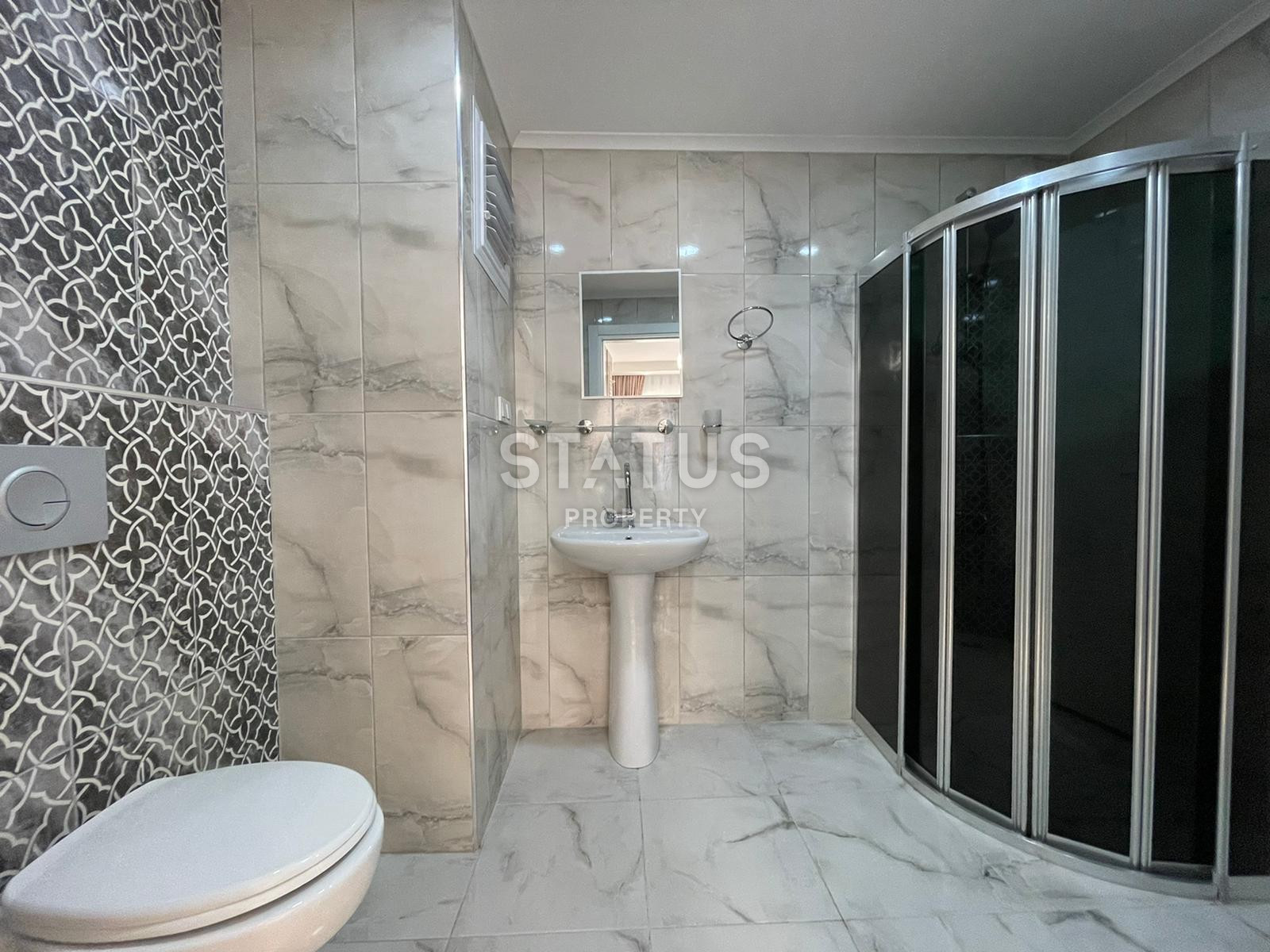 Квартира 2+1 с дизайнерским ремонтом и видом на море в Махмутларе, 105 кв.м. фото 19