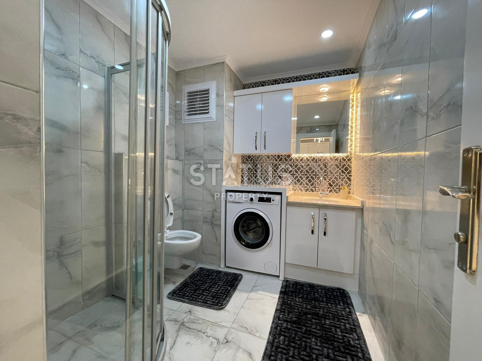 Квартира 2+1 с дизайнерским ремонтом и видом на море в Махмутларе, 105 кв.м. фото 25