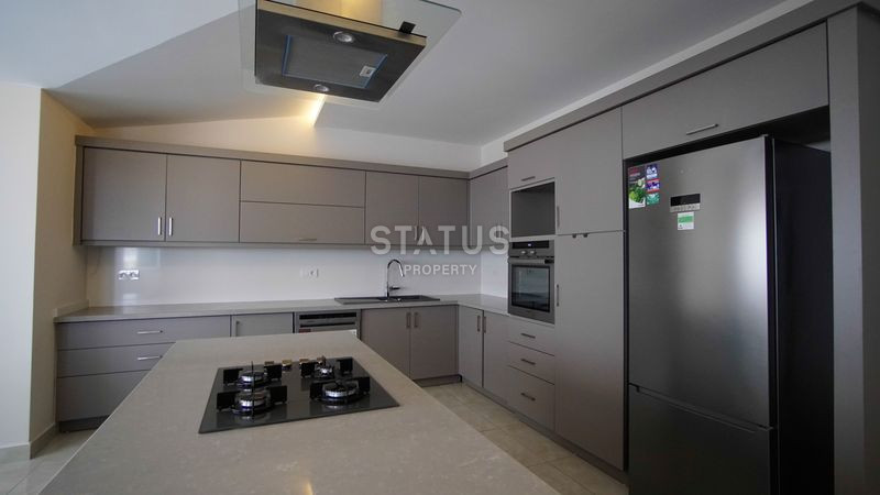 Пентхаус 3+1 с видом на море и горы в новом комплексе, 240 м2 фото 10