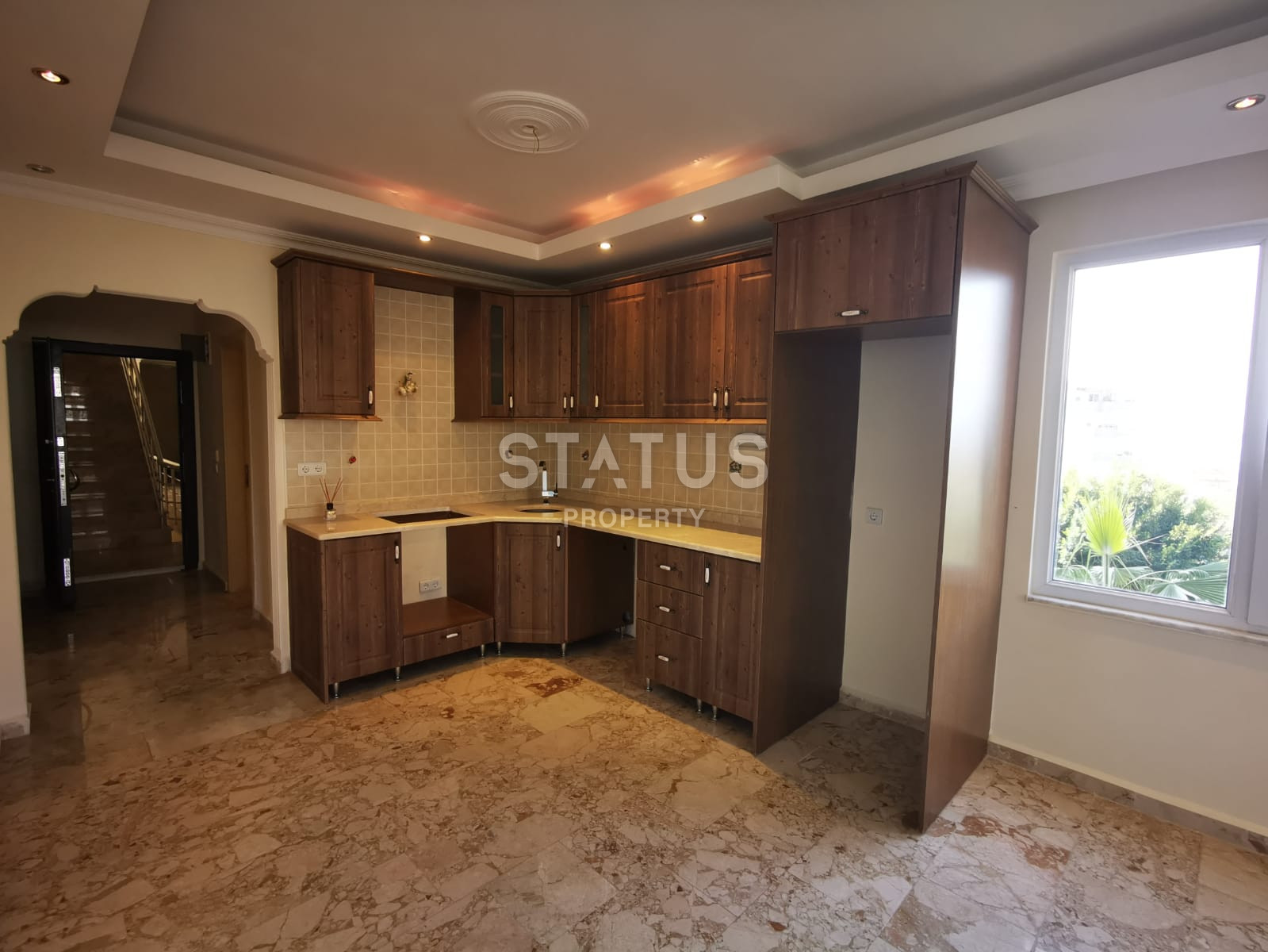 Квартира 2+1 с видом на горы в Махмутларе, 120 кв.м. фото 3