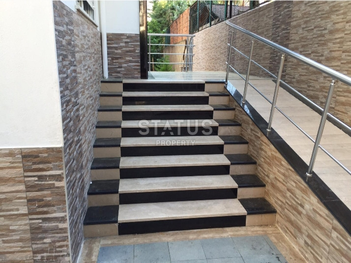 Large 1+1 apartment 5 minutes from Cleopatra beach, 70 m2. фото 3