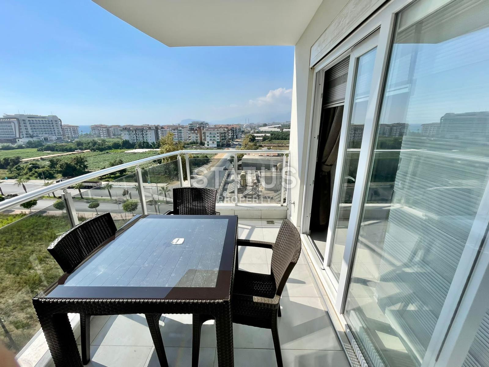 Comfortable apartment 1+1 with sea and mountain views, 65 m2 in Mahmutlar. фото 9