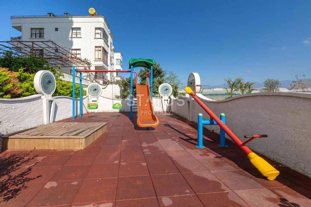 Comfortable apartment 1+1 with sea and mountain views, 65 m2 in Mahmutlar. фото 21