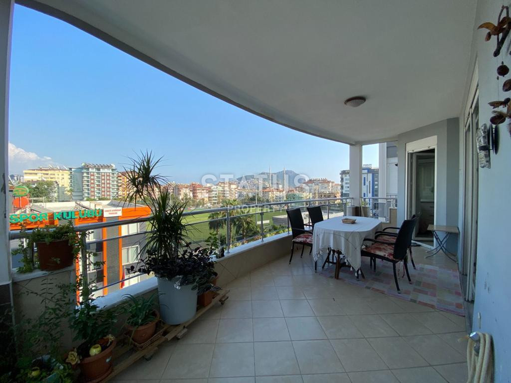 Просторная квартира 3+1 в нескольких минутах от пляжа Клеопатры в центре Алании, 180 м2. фото 3