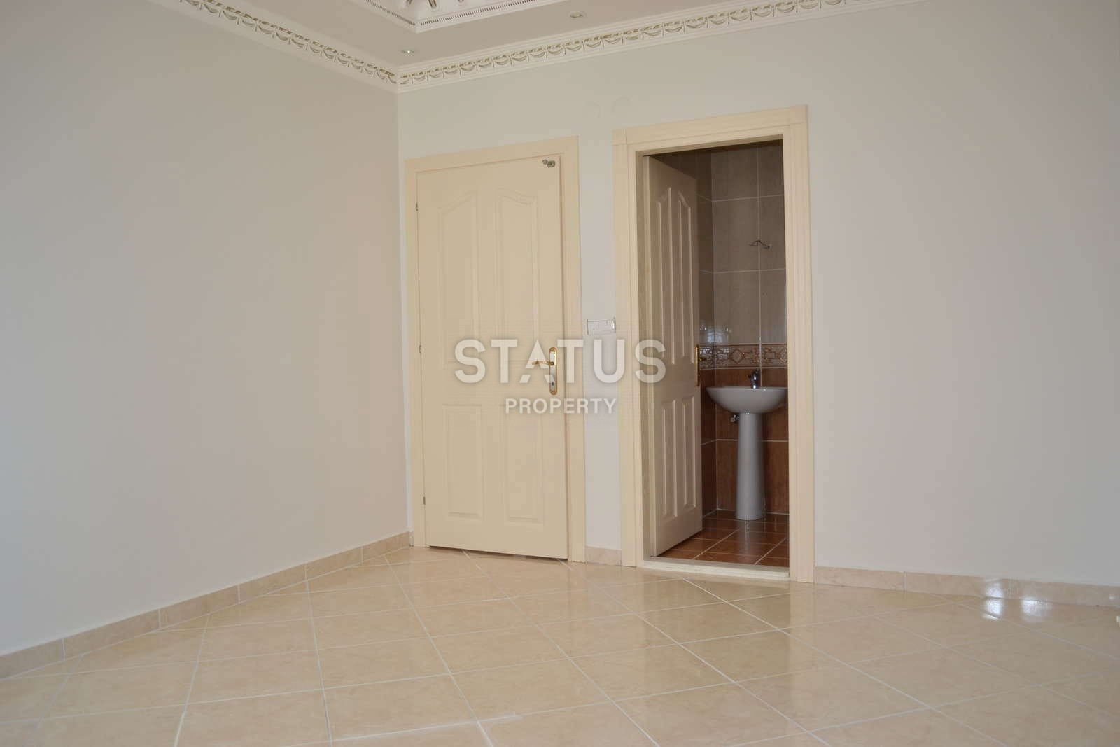 Spacious apartment 2+1 three minutes from the sea, 120 m2. Mahmutlar, Alanya. фото 10