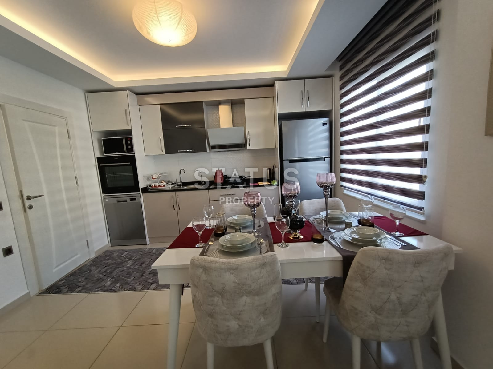 One-bedroom apartment with furniture and appliances in Mahmutlar, 80 sq. фото 4