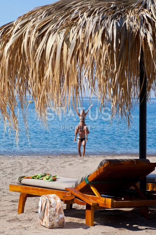 Земельный участок 1776 м2 с отличной локацией на пересечении районов Кестель и Махмутлар. фото 3