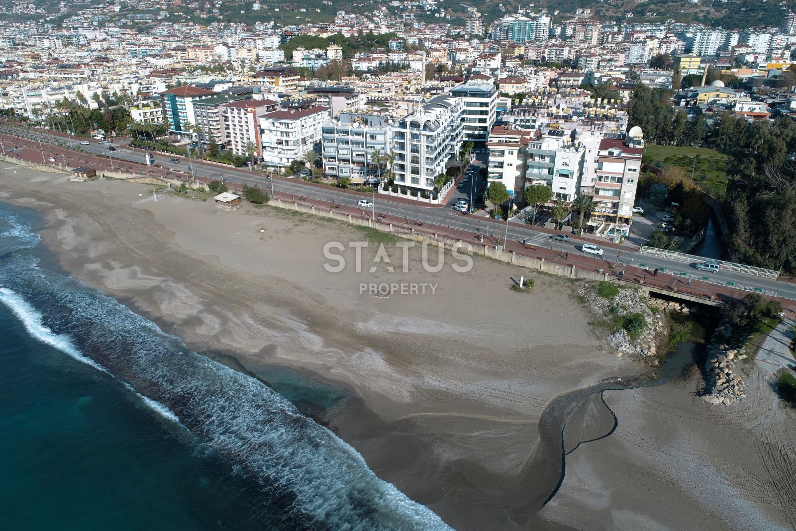 A unique complex on the first coastline in the center of Alanya. Apartments from 53.5 to 152 m2. фото 3