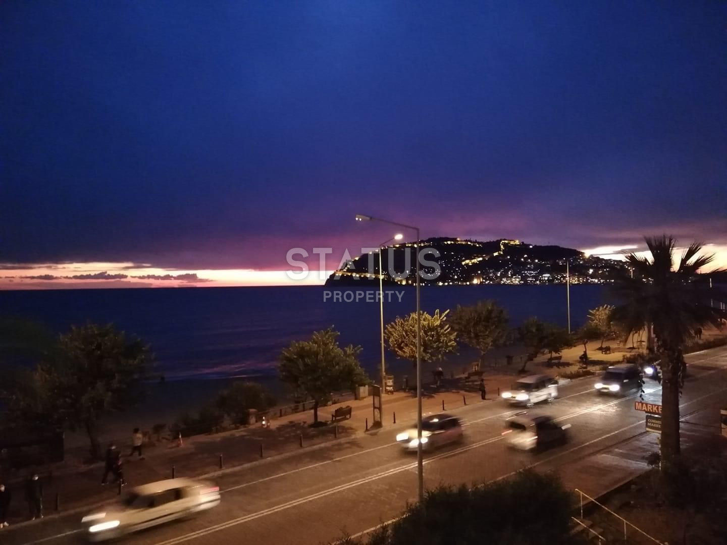 A unique complex on the first coastline in the center of Alanya. Apartments from 53.5 to 152 m2. фото 8