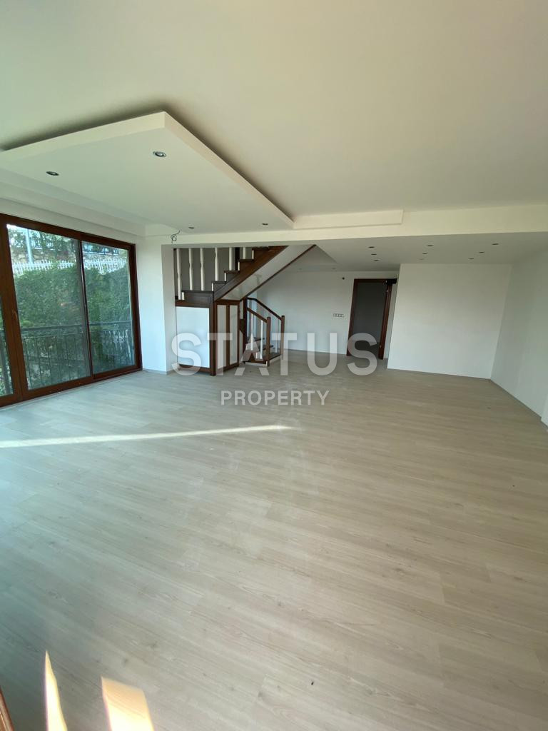 Садовый дублекс 3+1 в районе Каргыджак с видом на море и крепость! фото 6