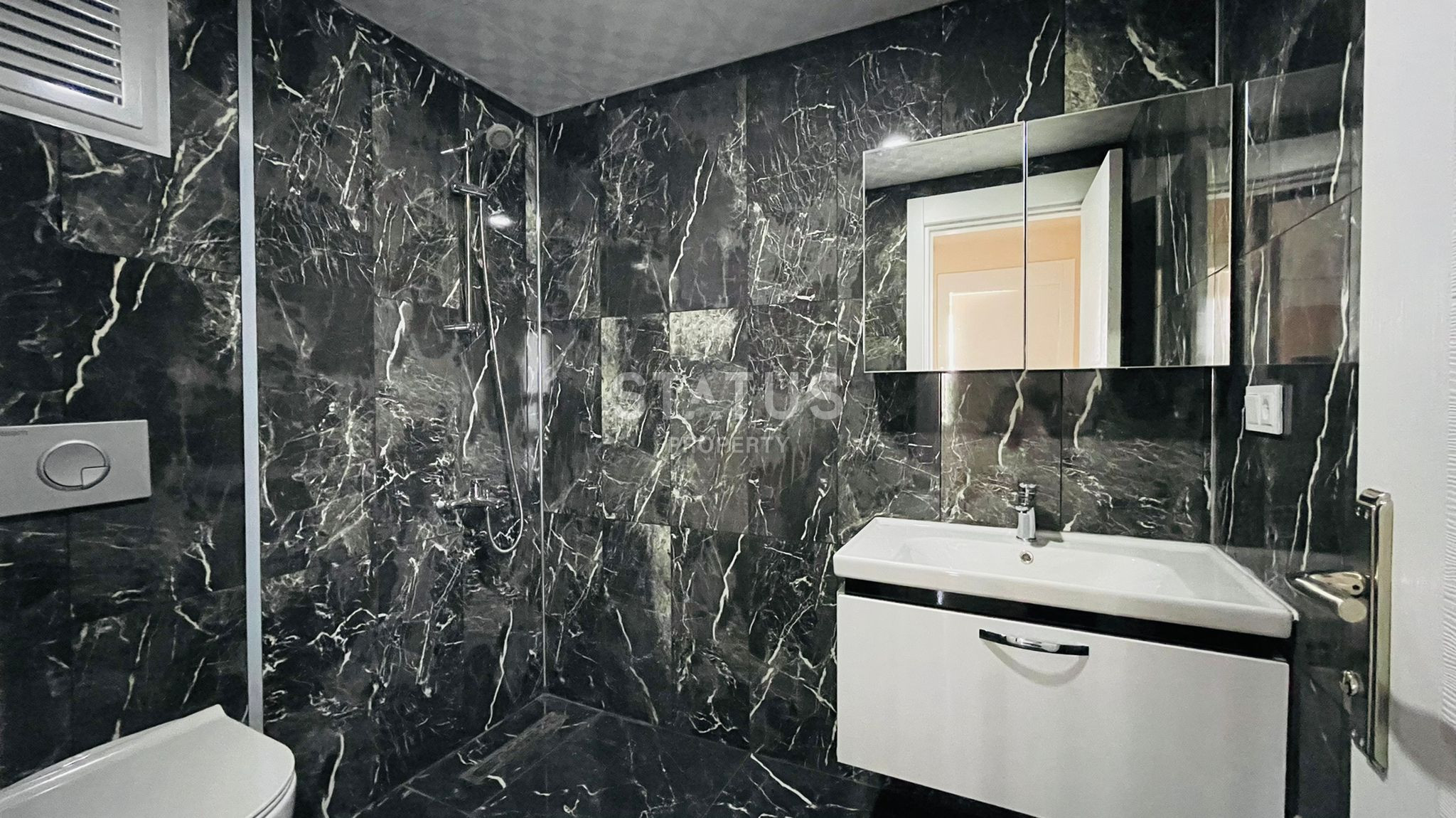 Apartment in a new house with furniture and appliances 1+1 in Mahmutlar. фото 9