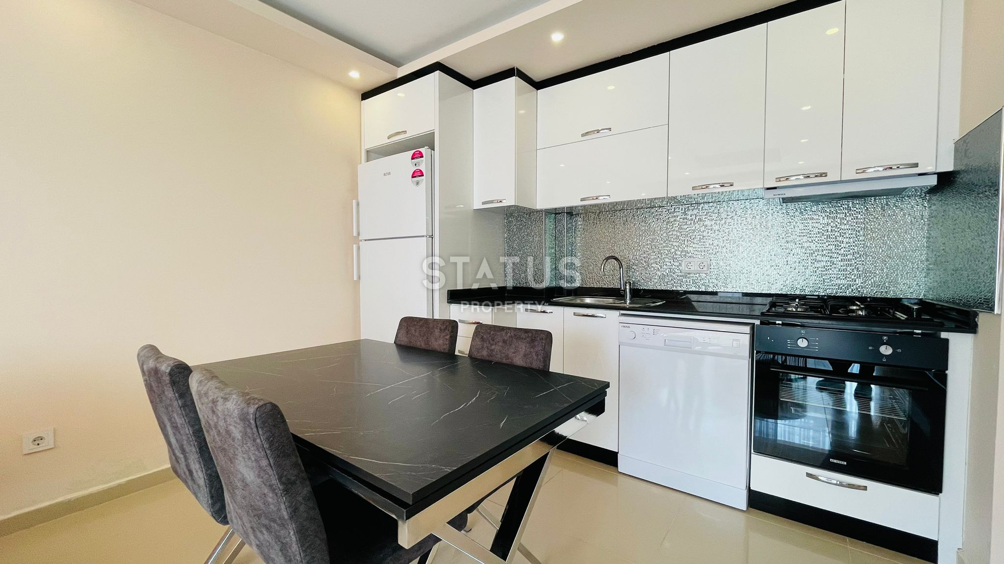 Двухкомнатная квартира 60 кв м с мебелью и техникой в Махмутларе фото 3