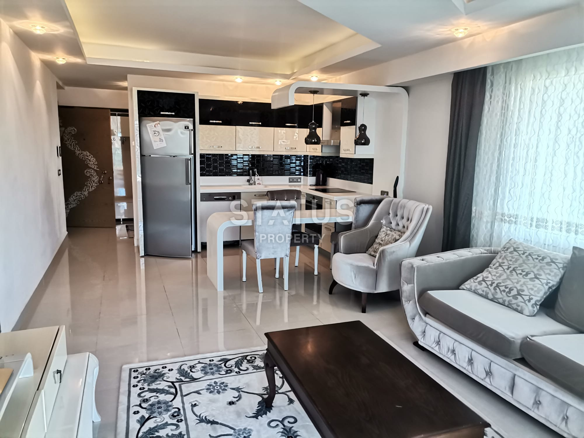 Апартаменты 3+1 с мебелью в Махмутлар, 160 м2 фото 1