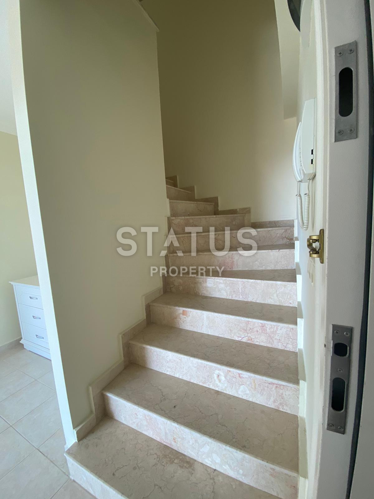 Duplex 4+1 in the center of Alanya with a panoramic view of the sea, 190 sq.m. фото 3