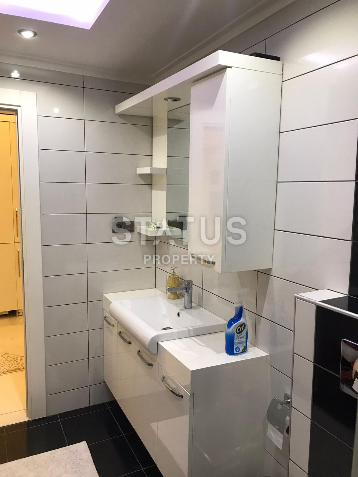 Меблированная квартира 1+1 в трёх минутах от пляжа в центре Алании, 98 м2 фото 13