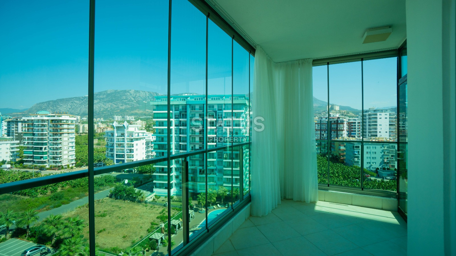 Просторная квартира 2+1 с панорамой на море и горы в Махмутларе, 125 м2. фото 21