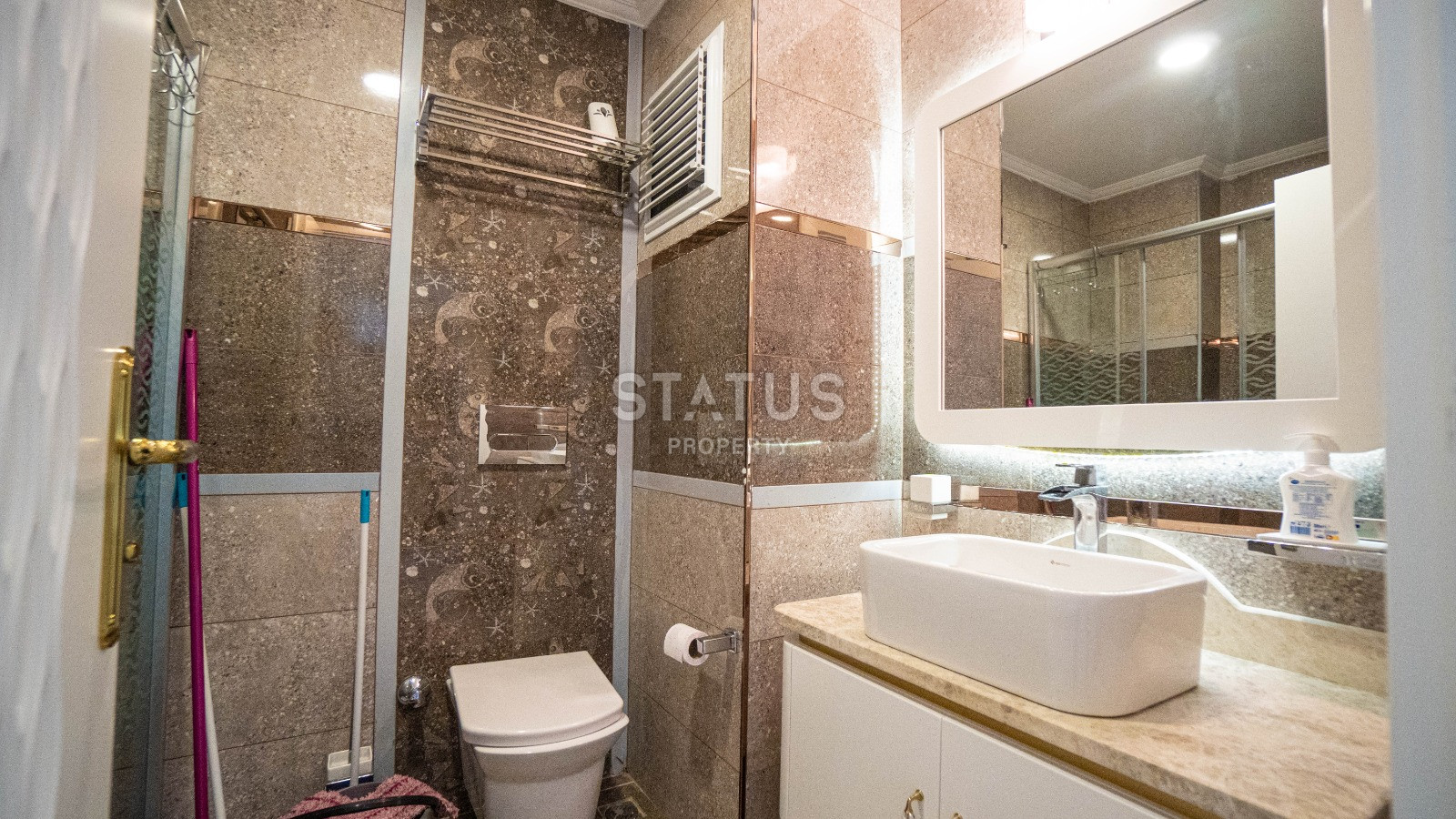 Просторная квартира 2+1 с панорамой на море и горы в Махмутларе, 125 м2. фото 27