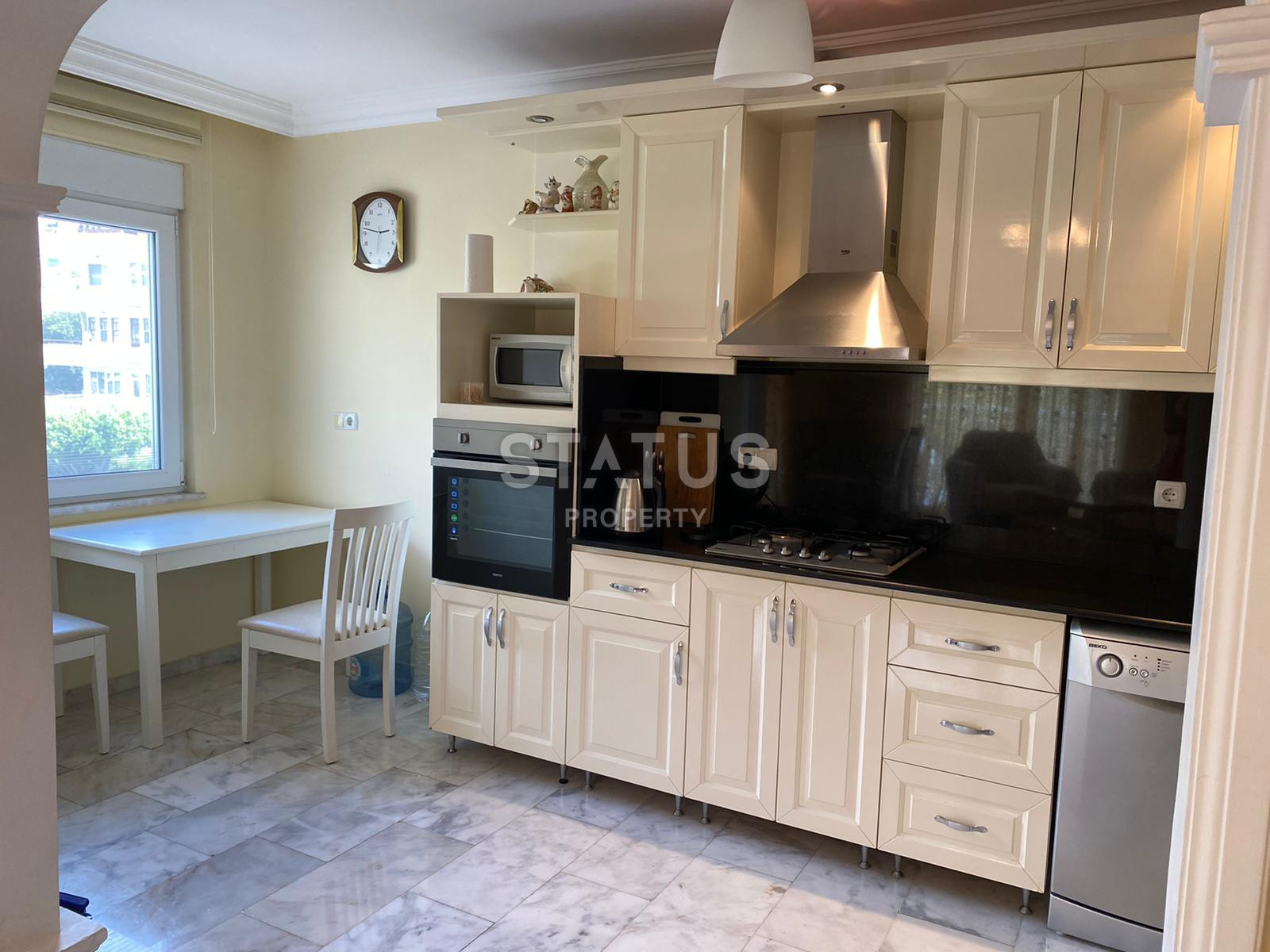 Three-room apartment in a great building! View of the sea and mountains! First coastline! фото 12