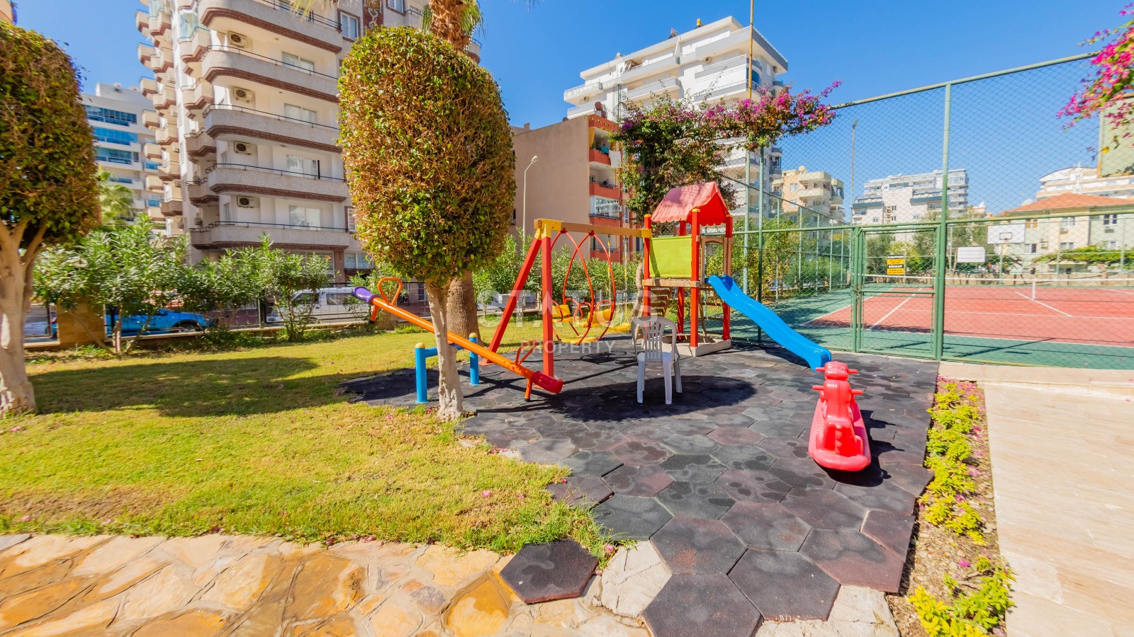 Apartment 2+1 within walking distance from the sea in Mahmutlar, 145 sq.m. фото 23