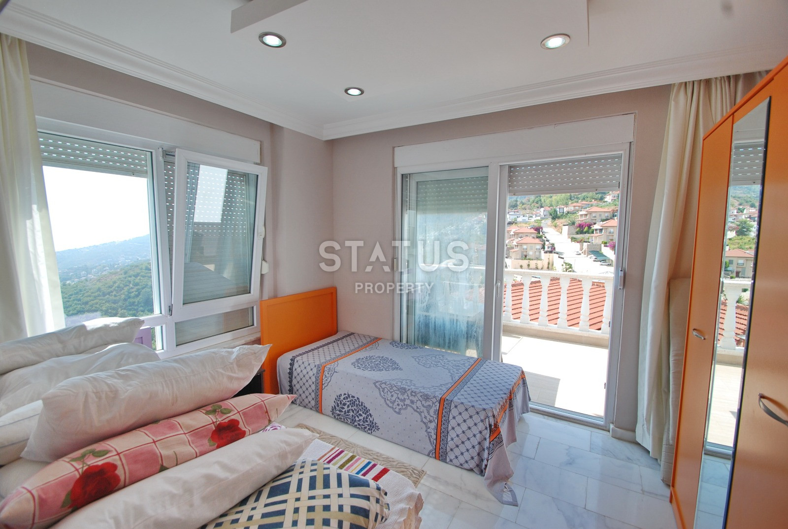 Villa 3+1 with a view of the Mediterranean Sea and the fortress in the center of Alanya, 190 m2. фото 7