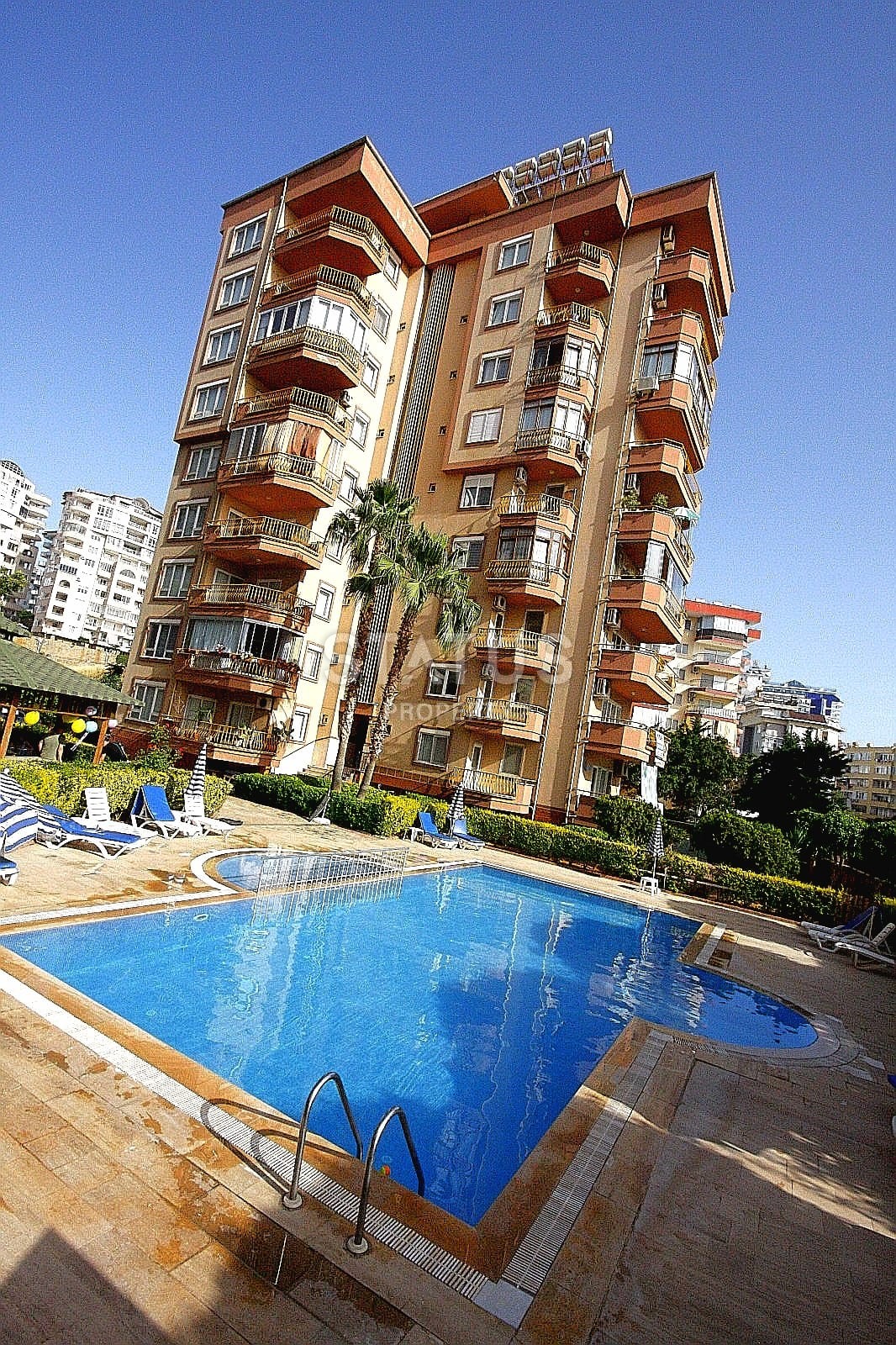 Просторная квартира с мебелью в районе Тосмур по хорошей цене. 120 кв.м. фото 3