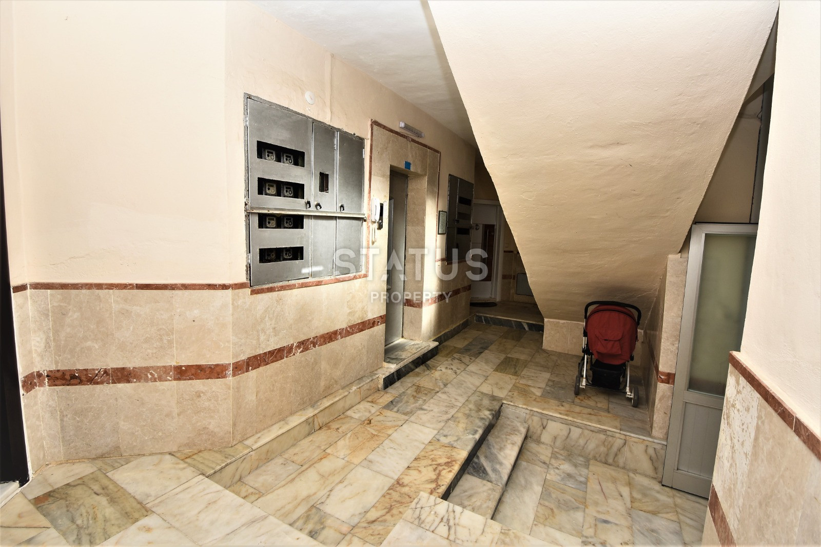 Квартира 2+1 с отдельной кухней в 50 метрах от моря, в Махмутларе, 110 кв.м. фото 14