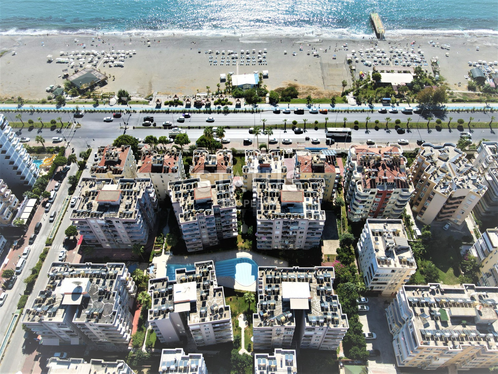 Квартира 2+1 с отдельной кухней в 50 метрах от моря, в Махмутларе, 110 кв.м. фото 30