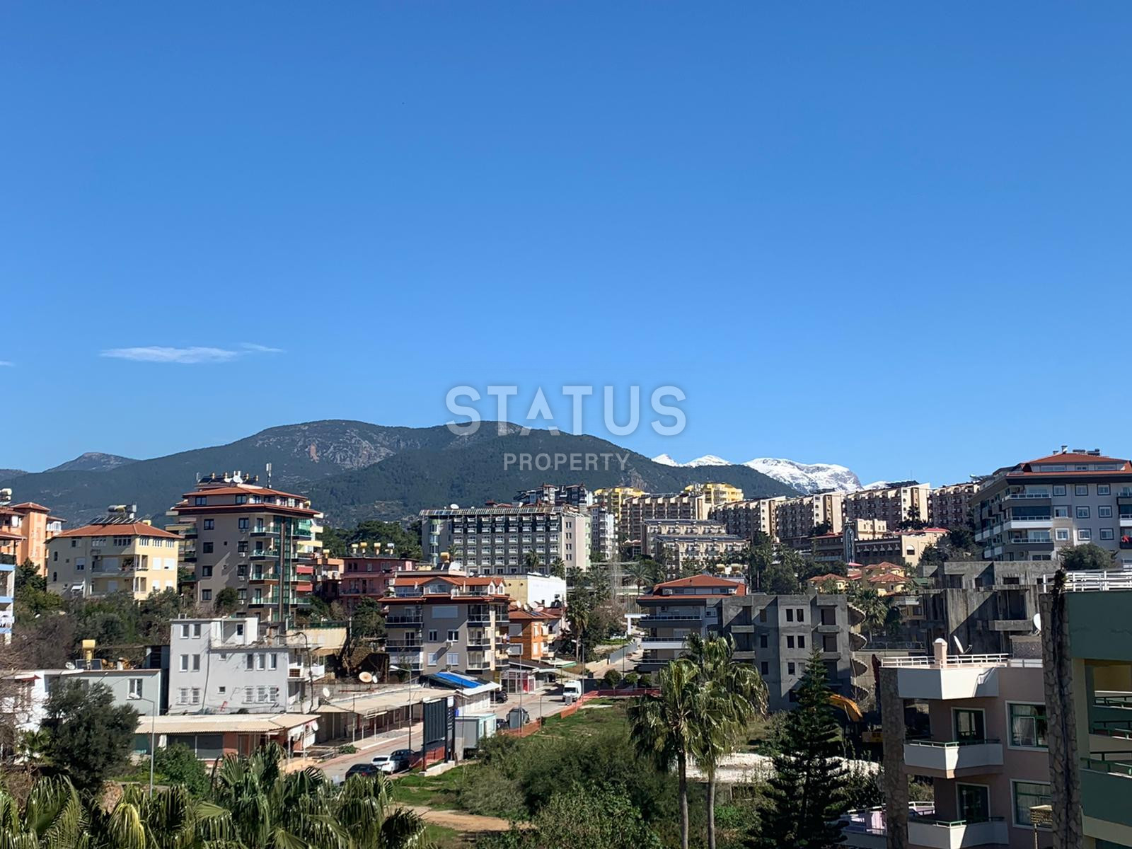 Просторная вилла 4+1 с большой террасой в районе Кестель, 420 м2. фото 6