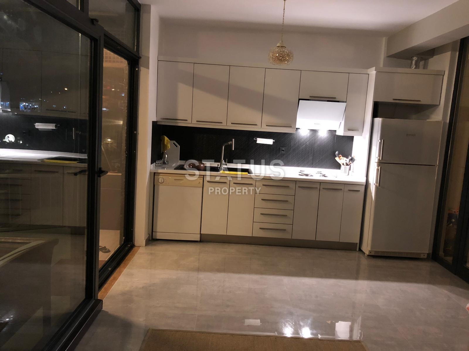 Просторная вилла 4+1 с большой террасой в районе Кестель, 420 м2. фото 10