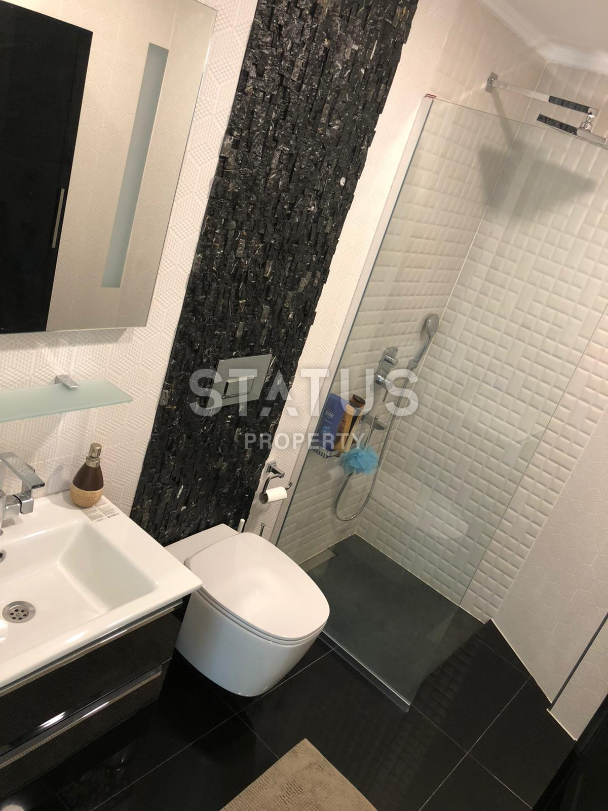 Просторная вилла 4+1 с большой террасой в районе Кестель, 420 м2. фото 17