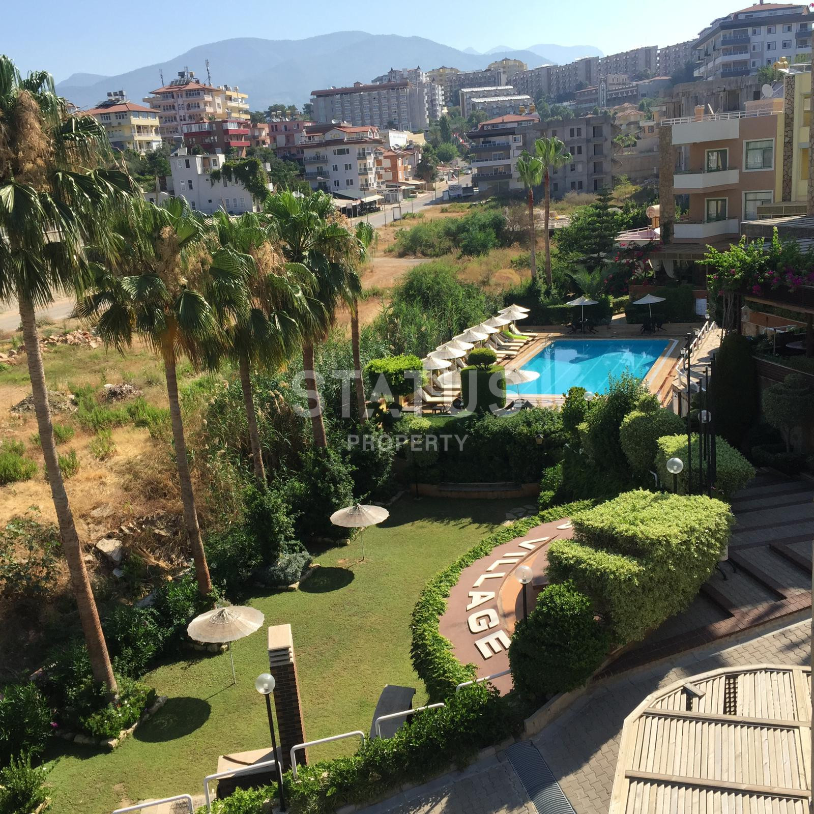 Просторная вилла 4+1 с большой террасой в районе Кестель, 420 м2. фото 26