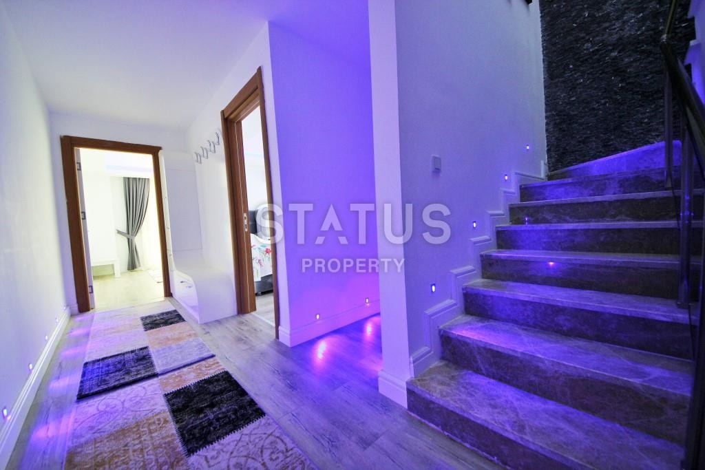 Шикарный пентхаус с огромной террасой с видом на море и горы, 180 м2 фото 15