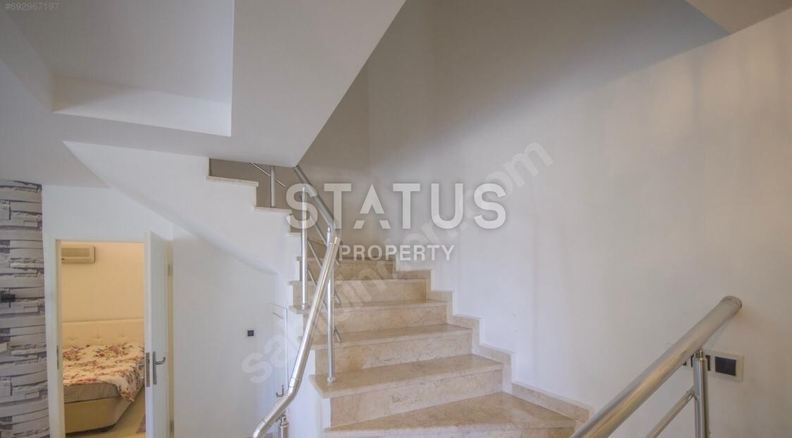 Потрясающая отдельная вилла в комплексе с мебелью на срочной продаже в престижном районе Джикджилли фото 9