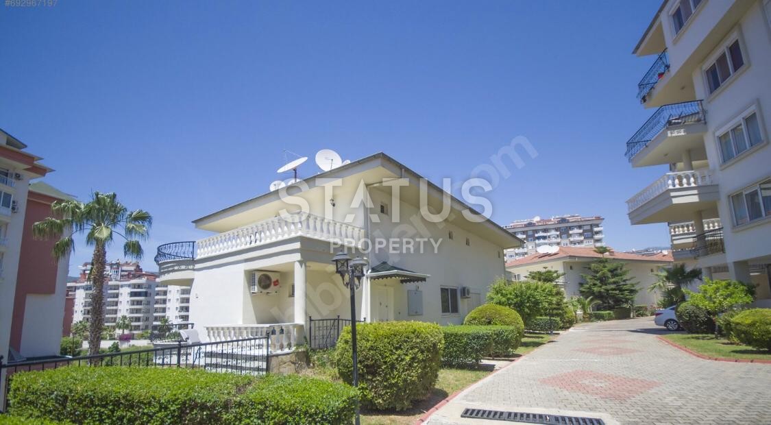 Потрясающая отдельная вилла в комплексе с мебелью на срочной продаже в престижном районе Джикджилли фото 13