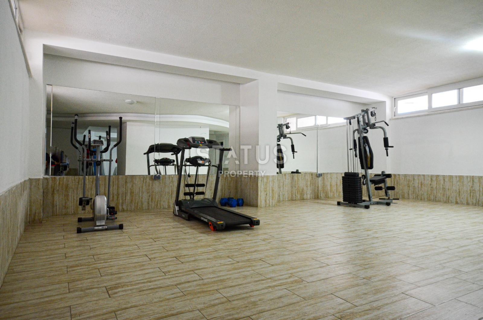 Large apartment 1+1 with mountain views in Mahmutlar, 85 m2. фото 13