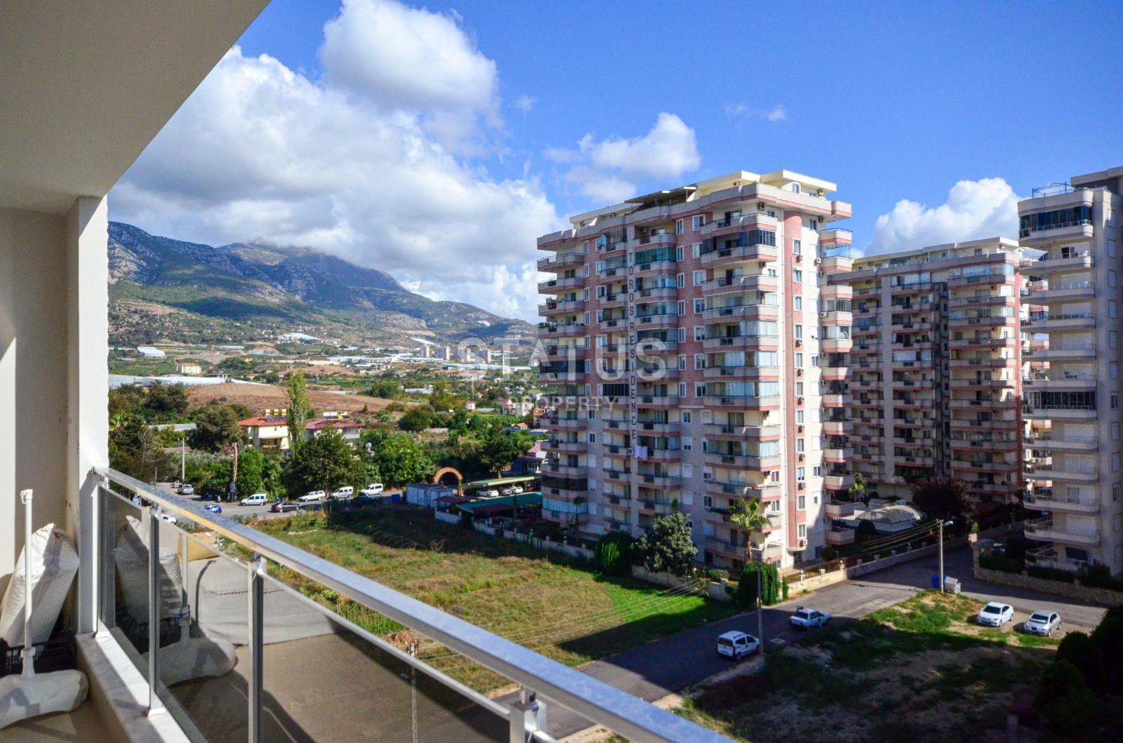 Large apartment 1+1 with mountain views in Mahmutlar, 85 m2. фото 27