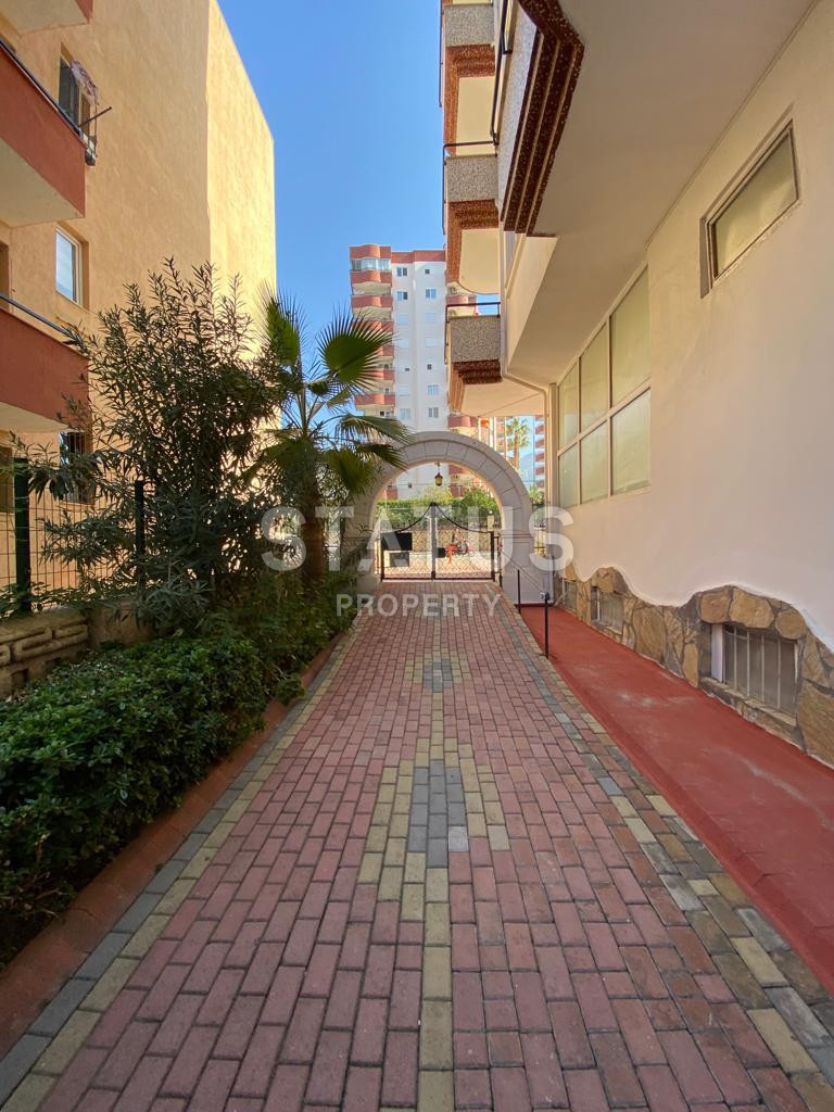 Квартира с тремя спальнями в 600 метрах от моря, в Махмутларе, 140 кв.м. фото 21