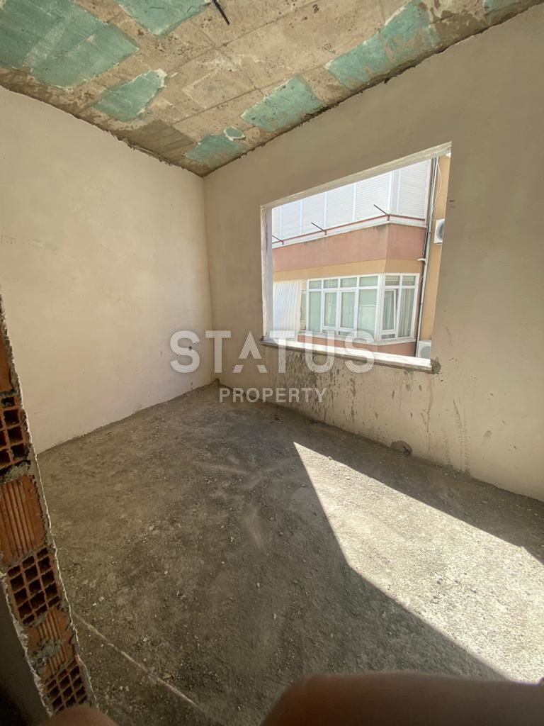 Apartments of different layouts at the final stage of construction in the center of Alanya, from 60 to 150 m2. фото 4