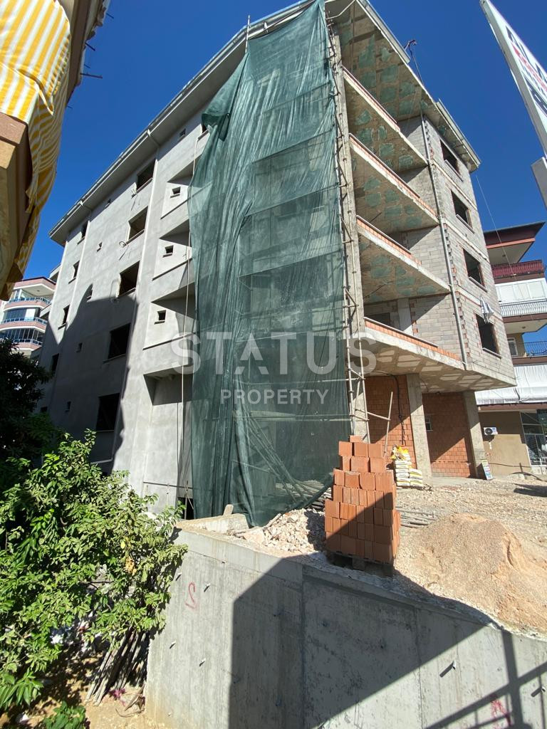Apartments of different layouts at the final stage of construction in the center of Alanya, from 60 to 150 m2. фото 10